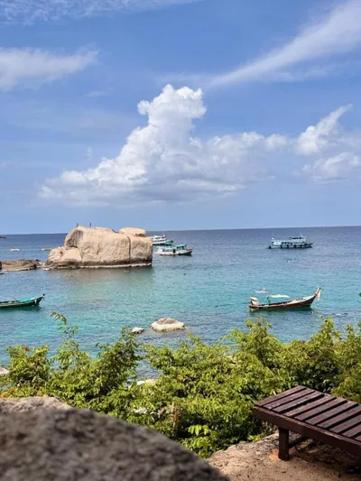 Standard Triple Room with Sea View — Mountain Reef Beach Resort